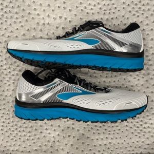 Brooks Adrenaline GTS, brand new, women’s size 11 B width.